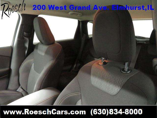 2017 Jeep Cherokee Latitude 4dr SUV